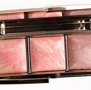 Ambient lighting Blush Palette